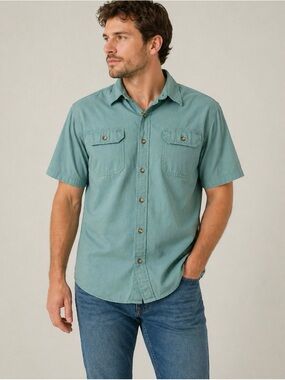 Wrangler Short-Sleeve Button-Down Shirt in Teal Green